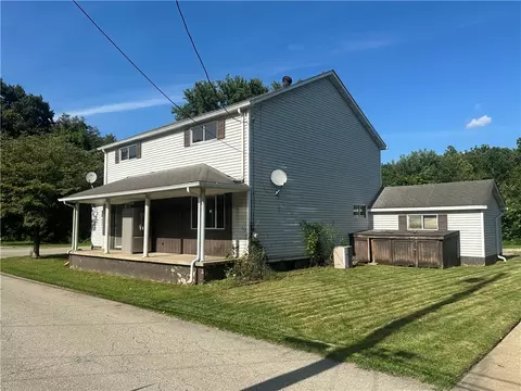 326 Riverside, Van Meter, PA 15479