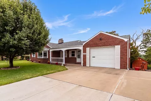 1228 Bickerton, Clairton, PA 15025