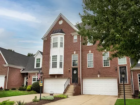 575 E Vanderbilt, Mars, PA 16046