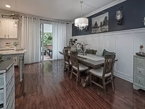 Dining - 575 E Vanderbilt, Mars, PA 16046 photo 2 of 3