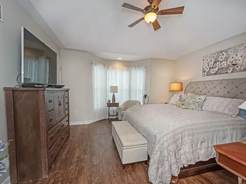 Bedroom - 575 E Vanderbilt, Mars, PA 16046 photo 1 of 5