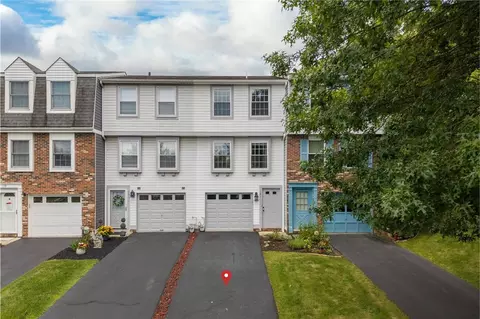 183 W Russets Cir, Bridgeville, PA 15017