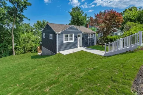 1305 Terrace St, Bridgeville, PA 15017