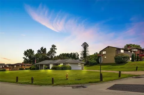 605 Regina Dr, Elizabeth, PA 15037