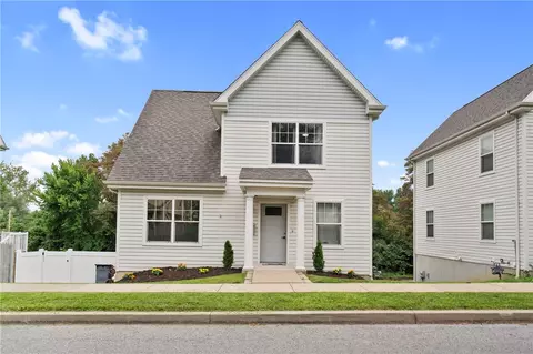 120 Pleasant Ridge Rd, Mckees Rocks, PA 15136