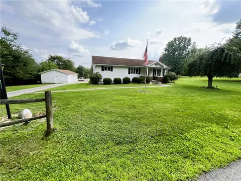 446 Fairgreen Ave, New Castle, PA 16105
