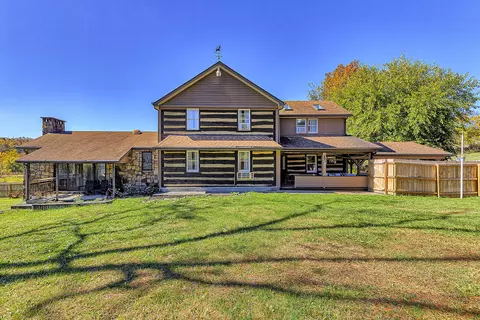 2298 Valley Grn, Greensburg, PA 15601