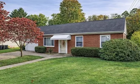 110 Sunset Dr, Monroeville, PA 15146