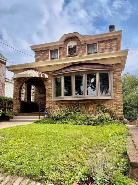 667 Margaret St, Pittsburgh, PA 15210