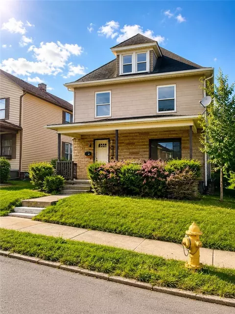 820 Lathrop St, New Castle, PA 16101