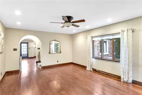 Living - 148 E Fairview Ave, Pittsburgh, PA 15237 photo 4 of 4