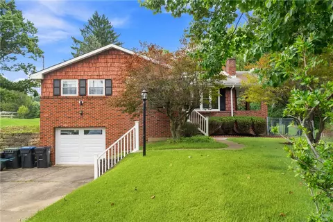 1739 Sample Rd, Allison Park, PA 15101