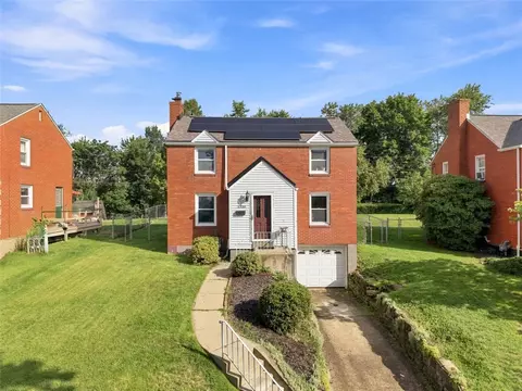 5330 Greenridge Dr, Pittsburgh, PA 15236