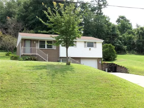 250 Waynesburg Rd, Washington, PA 15301