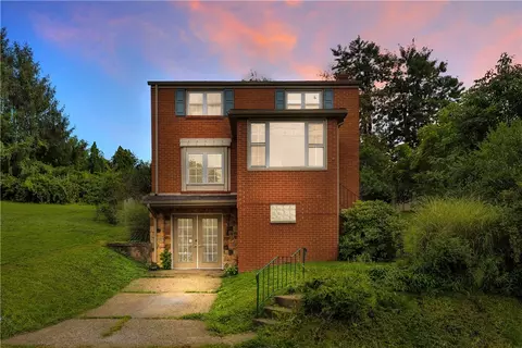 401 Lecanto Ave, East Mc Keesport, PA 15035