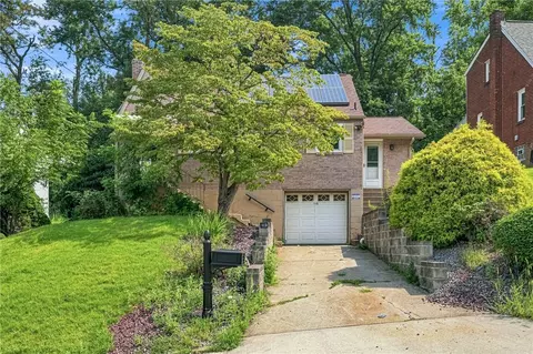 113 Carmella Dr, Mckeesport, PA 15131