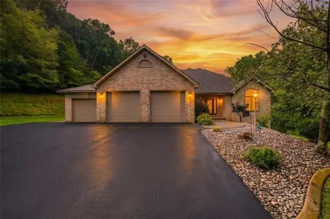 221 Shaw Ct, New Alexandria, PA 15670