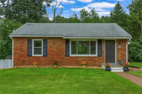 18 Longvue Cir, Ambridge, PA 15003
