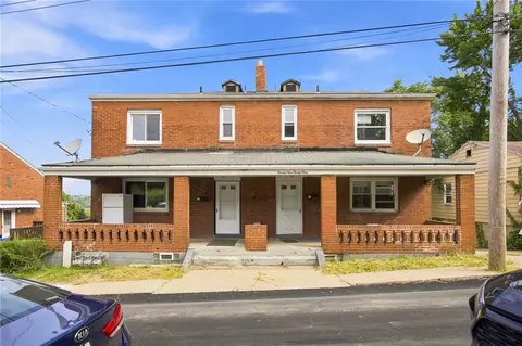 2939 Freeland St, Mckeesport, PA 15132