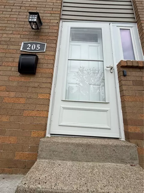 205 Rankin Blvd, Braddock, PA 15104