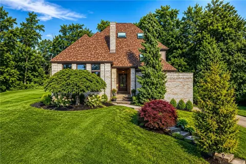209 Pleasant View Ct, Clairton, PA 15025