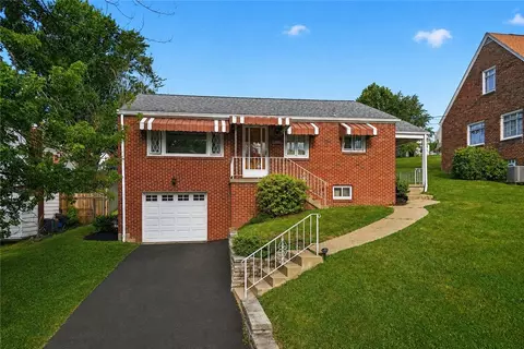 210 Dicio St, Canonsburg, PA 15317
