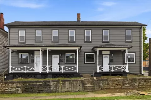 220 E 15th St, Homestead, PA 15120