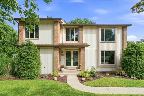 163 Cassia Dr, Clairton, PA 15025
