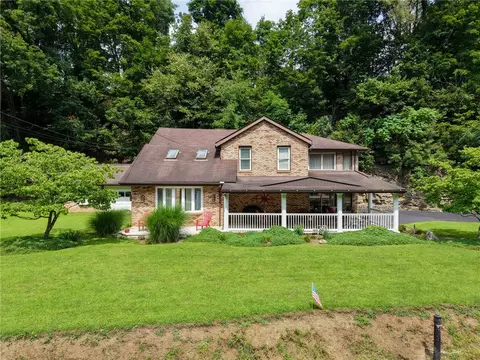 1414 Lower Bull Run Rd, West Mifflin, PA 15122