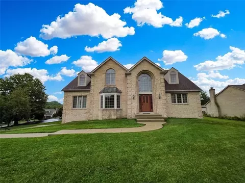 240 William Dr, Canonsburg, PA 15317
