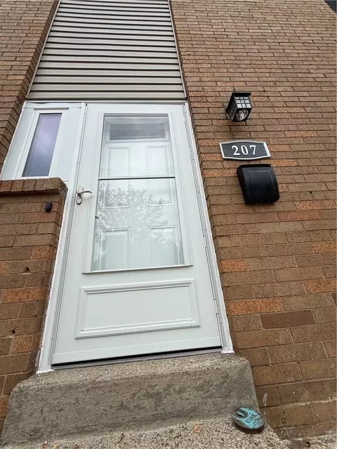 207 Rankin Blvd, Braddock, PA 15104