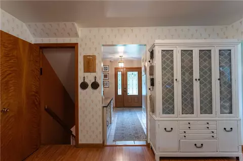 Entry Way - 6026 Forest Dr, Monaca, PA 15061 photo 1 of 4