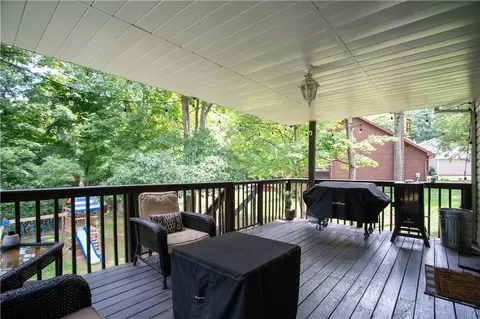 Exterior - 6026 Forest Dr, Monaca, PA 15061 photo 4 of 15
