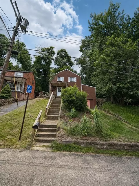 237 Saylong Dr, Pittsburgh, PA 15235