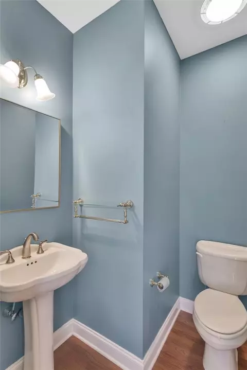Bath - 9731 Harmony Dr, Pittsburgh, PA 15237 photo 5 of 6