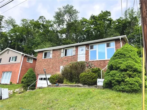 543 Lucia Dr, Pittsburgh, PA 15221