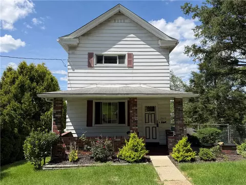 2613 Portland St, Grapeville, PA 15634