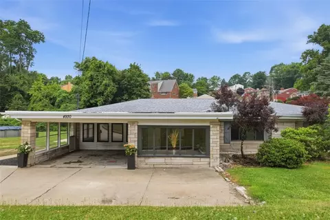 4930 Gardenville Rd, Pittsburgh, PA 15236
