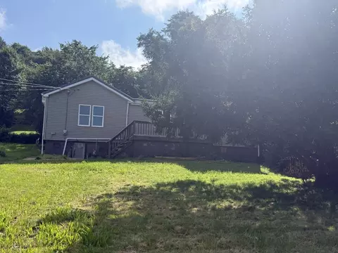1618 Beaver Rd, Ambridge, PA 15003