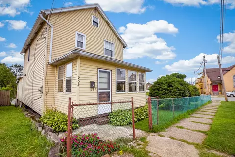 934 8th, Brackenridge, PA 15014