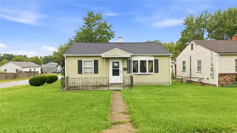 1712 Gretchen Ave, New Castle, PA 16101