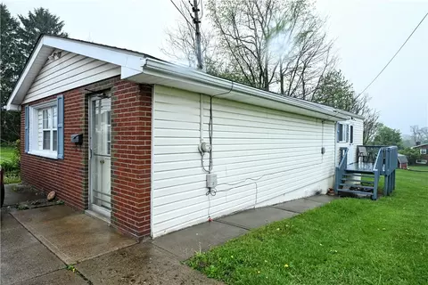 1915 Maratta Rd, Aliquippa, PA 15001