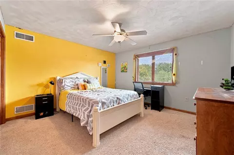 Bedroom - 760 Westminster Dr, Irwin, PA 15642 photo 4 of 7