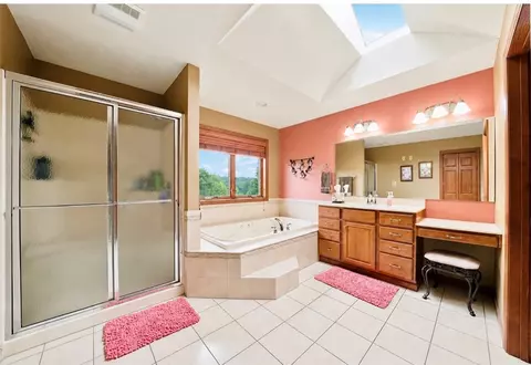 Bath - 760 Westminster Dr, Irwin, PA 15642 photo 2 of 4