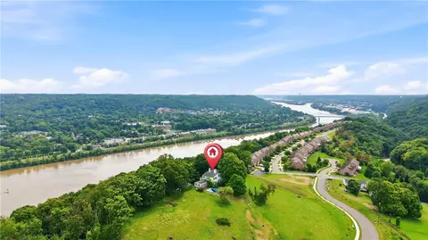 1295 Stoops Ferry Rd, Coraopolis, PA 15108