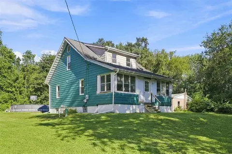 1415 Fowler Ln, New Castle, PA 16101