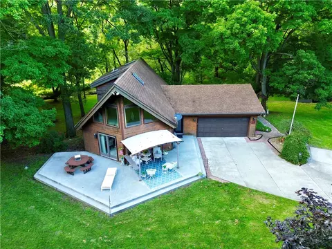 331 Fullerton Rd, Enon Valley, PA 16120