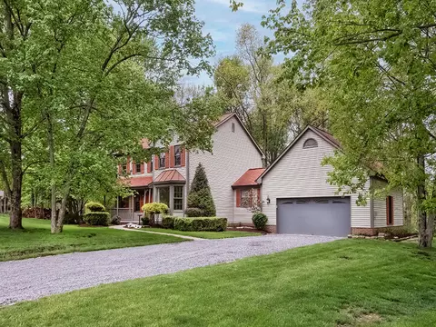 142 Gristmill, Zelienople, PA 16063