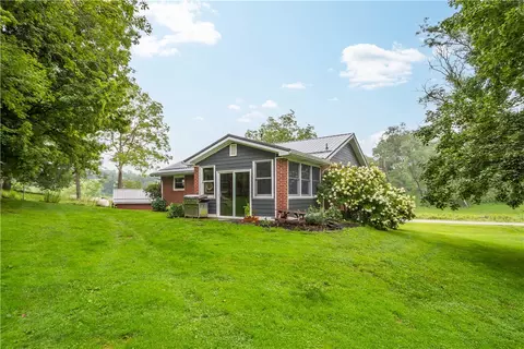 Exterior - 212 Brownlee Rd, Eighty Four, PA 15330 photo 9 of 13