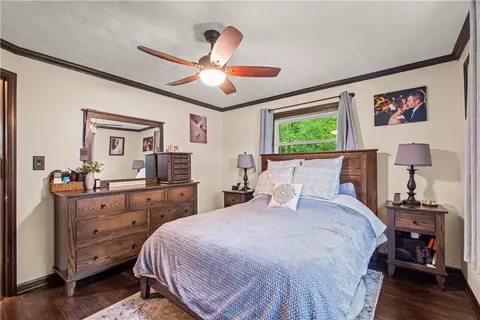 Bedroom - 212 Brownlee Rd, Eighty Four, PA 15330 photo 3 of 4